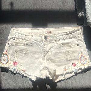 Women’s embroidered shorts
